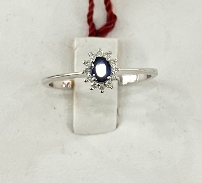 ANELLO MODELLO KATE CON ZAFFIRO E DIAMANTI IN ORO BIANCO