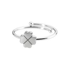 Anello con quadrifoglio