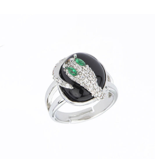 ANELLO CON SERPENTE PAVE’ e PIETRA NERA