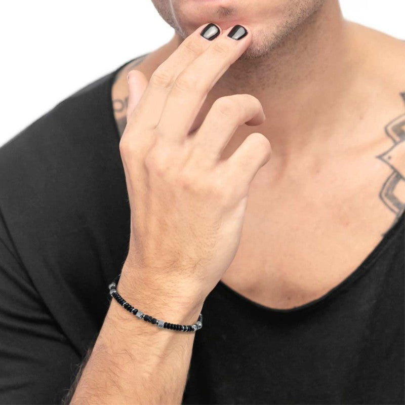 BRACCIALE CON DISCHETTI DI ONICE NERA E PIETRA LAVICA
