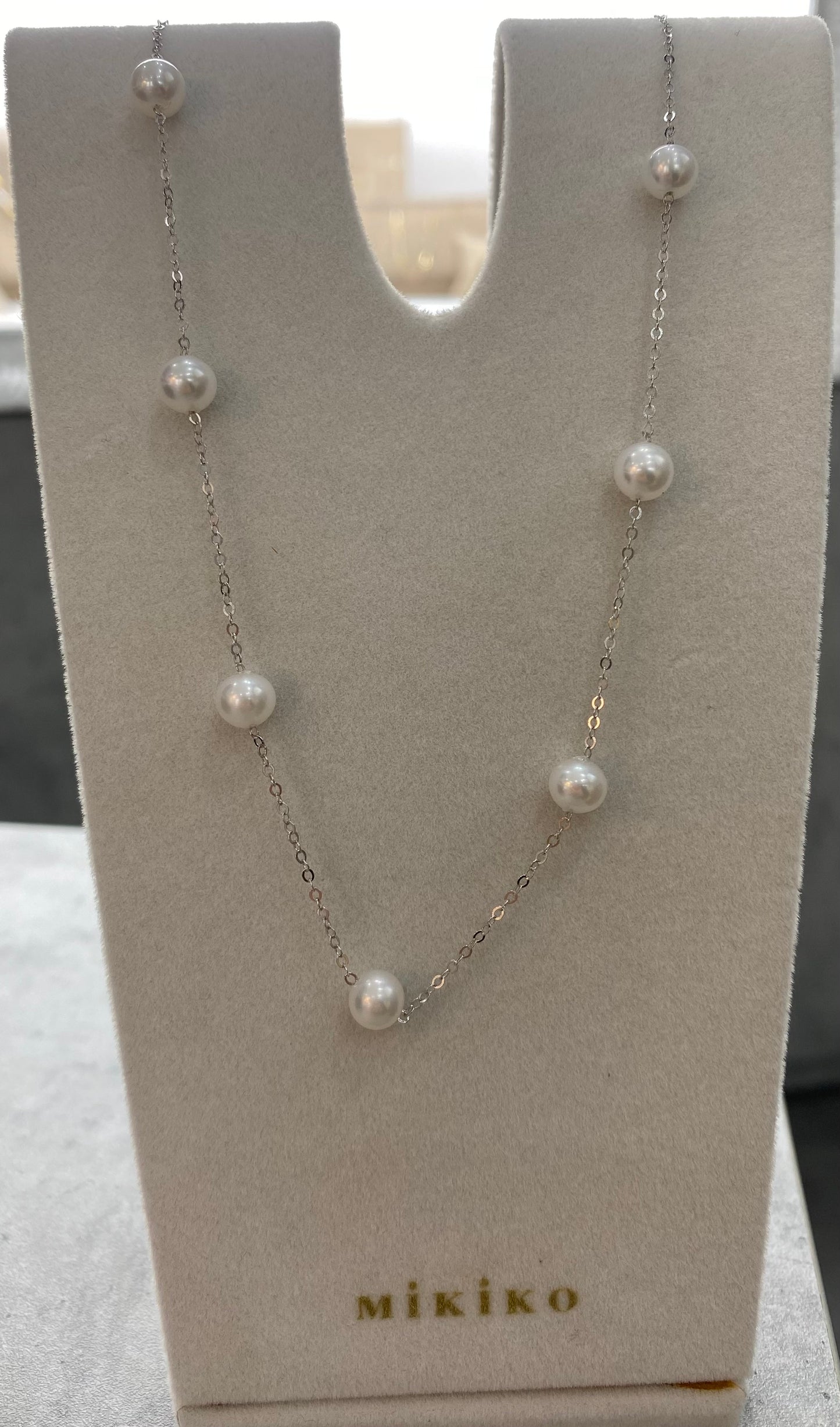 COLLANA ORO BIANCO E PERLE